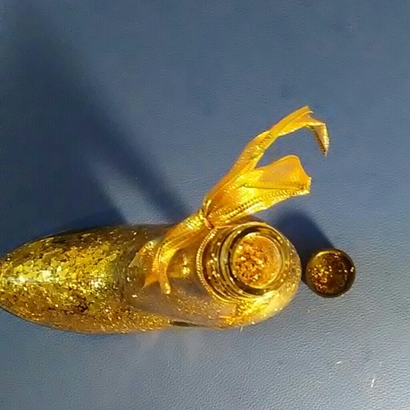 Glass gold glitter filled high heeled shoe - Picture 8 of 8